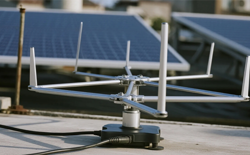 ¿Cómo las antenas multibanda simplifican la adquisición para los fabricantes de dispositivos inteligentes?